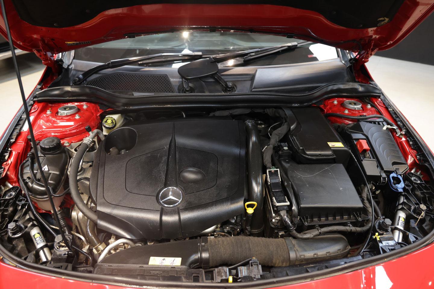 Luxury Car Image 4