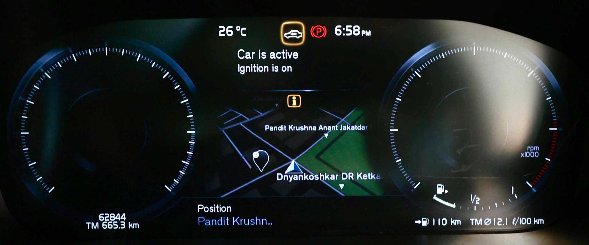 Luxury Car Image 2